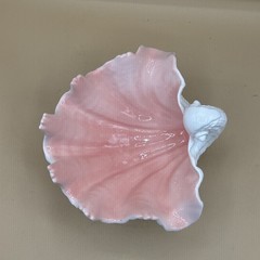 ￼Vintage 1980’s Fitz and Floyd Footed Seashell Dish, “Coquille” H-5” W-8” D-7”