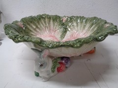 Fitz & Floyd – English Garden Bunnies Centerpiece Footed Bowl 13″