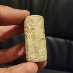 FANTASTIC A BEAUTIFUL NEAR EASTERN CUNEIFORM SUMERIAN STONE CYLINDER SEAL