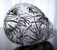 GORGEOUS VINTAGE 1950’s VAL St. LAMBERT CLEAR CUT HOBSTAR HEAVY CRYSTAL VASE