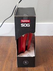 Supreme x SOG Folding Shovel Red Entrenching Tool Collapsible Brand New FW17