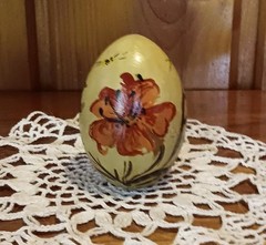 Vintage Handpainted Wooden Eggs. Unsigned And Unbranded.