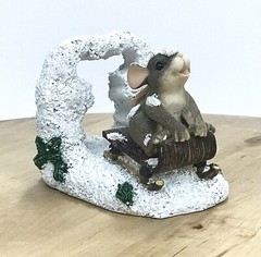 Charming Tails Dashing Through The Snow Item 87/624 Original Box & Packaging