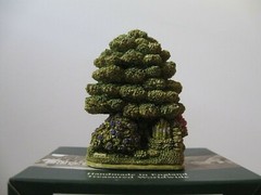 Lilliput Lane Tree Tops Mint in its original box with a deed. L2699