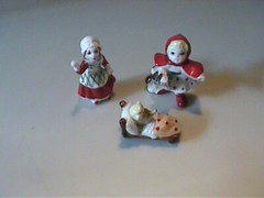 VINTAGE 1960’S MINIATURE BONE CHINA NURSERY RHYME LITTLE RED RIDING HOOD