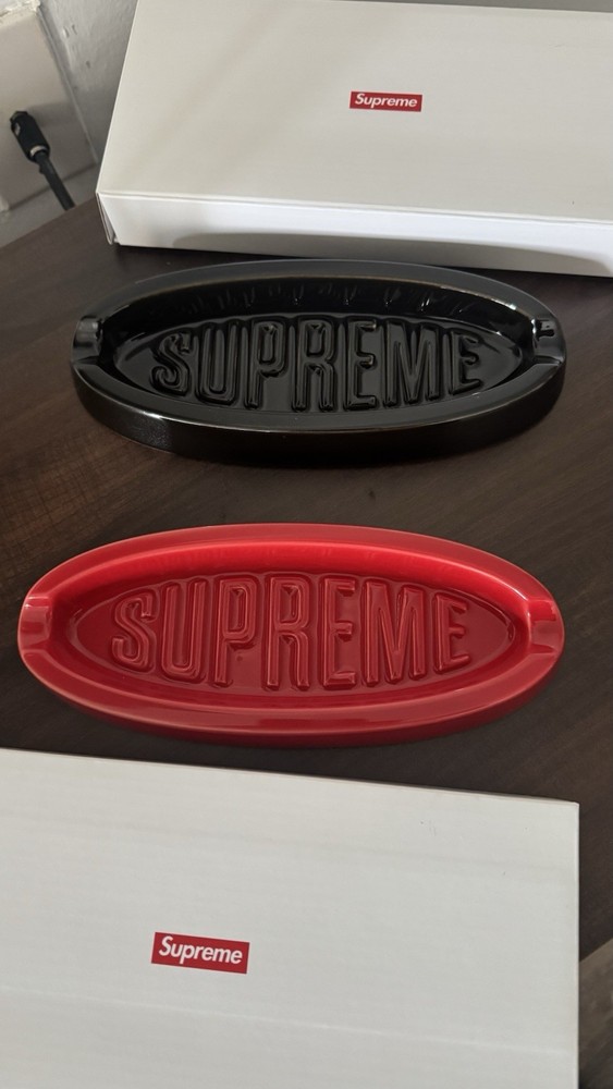 Supreme Oval Tray SS26 BLACK AND RED BRAND NEW! 100% AUTHENTIC