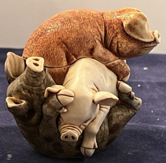 Harmony Kingdom ~ A LOVE SUPREME ~ Prototype ~ UK Made ~ NIB~Pigs ~RW Redemption