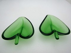 2 Unbranded Glass Green Leaf Heart Shaped Vintage Salt Dip or Trinket Dish