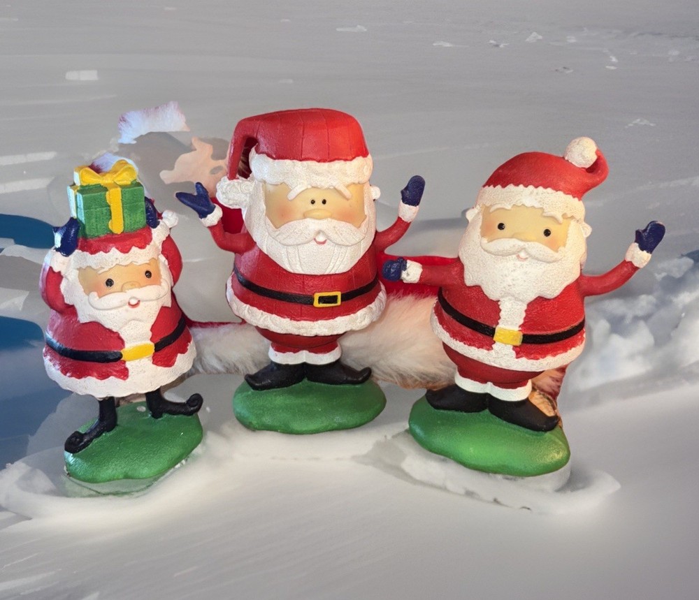Mingle & Jingle (Boxed 3 Different Bobble Head Santas) 6 /14″, 6 1/8″ & 6″