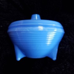Vintage AKRO Agate Slag Footed Blue Trinket Dish Bowl with Lid 3.5″ x 3″