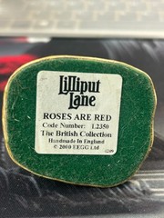 Roses are Red Lilliput Lane