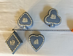 WEDGWOOD JASPERWARE BLUE TRINKET BOXES WITH LIDS SET OF 4