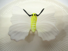 1975 FITZ AND FLOYD Butterfly Dish Trinket Bowl White Round New Open Box Vtg