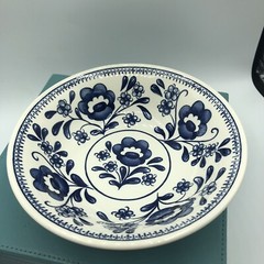 VINTAGE Unmarked Blue And White Floral Bowl 6 “