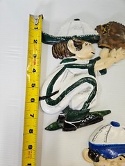 VINTAGE 1970S – SEXTON 3 BASEBALL PLAYERS CASTED METAL WALL HANGINGS Catcher