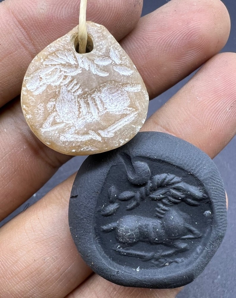 Natural Jasper Stone Rare Unique Beautiful Old Stamp Bead With A Deer 🦌 Engrave