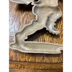 Vintage 1976 Homco Cast Aluminum Football Player Sexton Wall Hanger