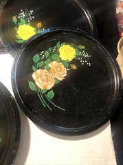 Vintage Floral Roses Tole Ware Round Trays Plates Decor Set 12” Dia