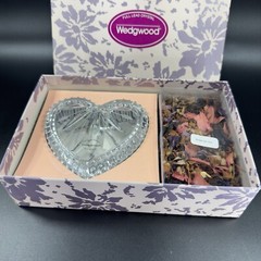 Wedgwood Full Lead Clear Crystal Heart Shaped Candy Potpourri Dish New In Box