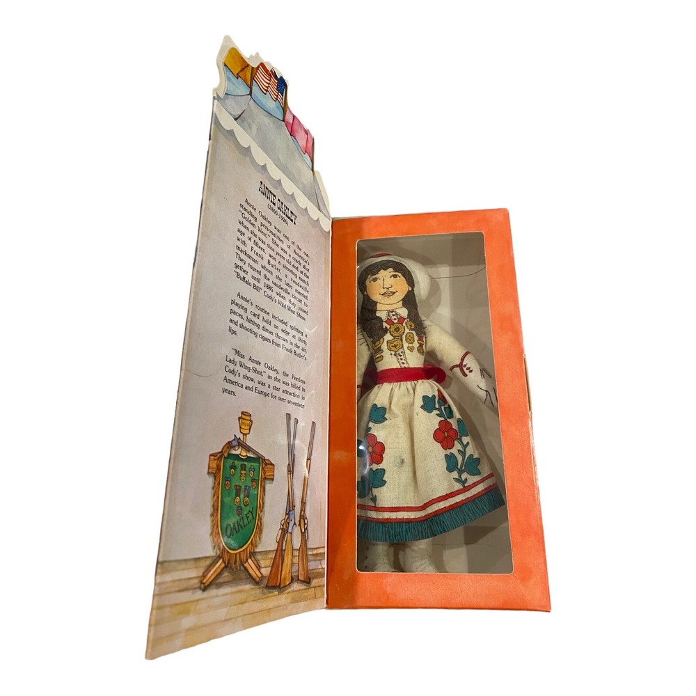 1979 Hallmark 7″ Soft Fabric Annie Oakley Doll Famous Americans History