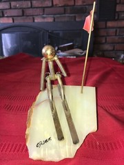 VTG John DeMott Signed Metal BRASS Downhill Skier Sculpture Quartz Base 8¾” Tall
