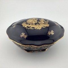 Limoges Castel Oval Trinket box with 22K Gold Design, made in France