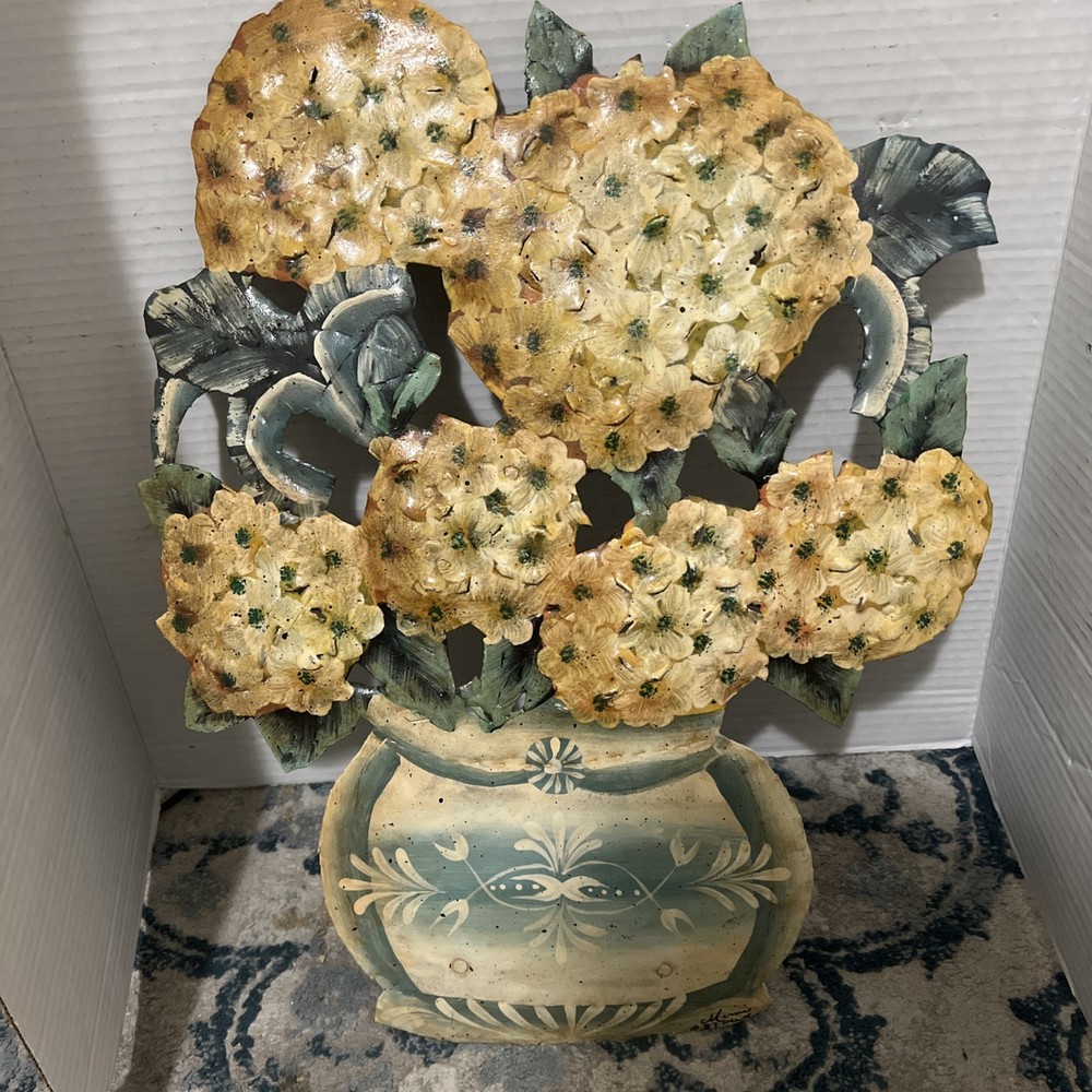 Vintage Metal Hand-painted Hydrangeas Tolewar Signed By Mimi 87