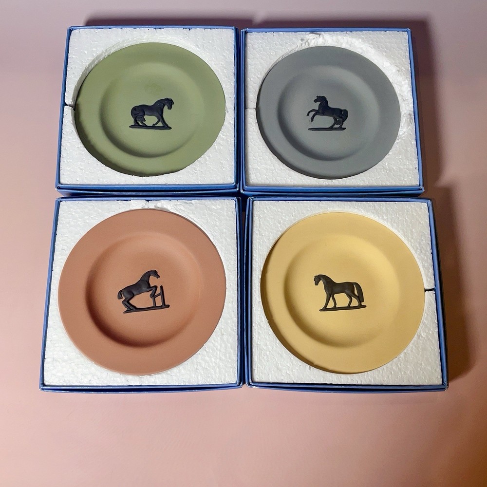 4x Wedgwood Jasperware Horses Small Plates Dishes Complete Set Boxed Exc Cond