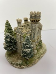 Lilliput Lane “Eamont Lodge” – Christmas Lodge Collection 1991 – Handmade in Uk