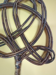 MEDIUM SIZE VINTAGE CANE/WICKER CARPET/RUG BEATER #