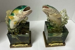 Enesco Rainbow Trout & Largemouth Bass Wistful Fisherman Figure 2008 Bookend NEW