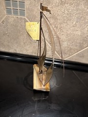 MCM John DeMott 10″ Sail Boat Brass Sculpture, Onyx Base, Signed