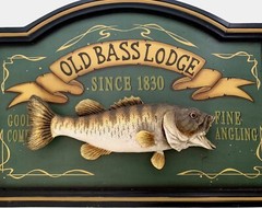 Sign Old Bass Lodge Plaque 3D Fish Wall Mount Cabin Garage Man Cave Decor