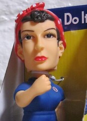 NEW ROSIE THE RIVETER WE CAN DO IT! BOBBLEHEAD 2016 7 1/2″ H ARCHIE MCPHEE 8YR+