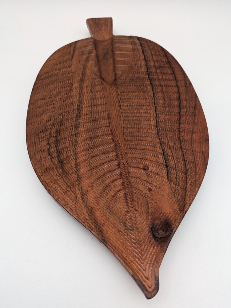 Carved Wood Leaf Tray Stem Handle Nice Grain