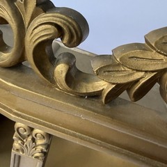 Vintage Syroco Hollywood Regency Ornate Gold Curio Wall Display Shelf