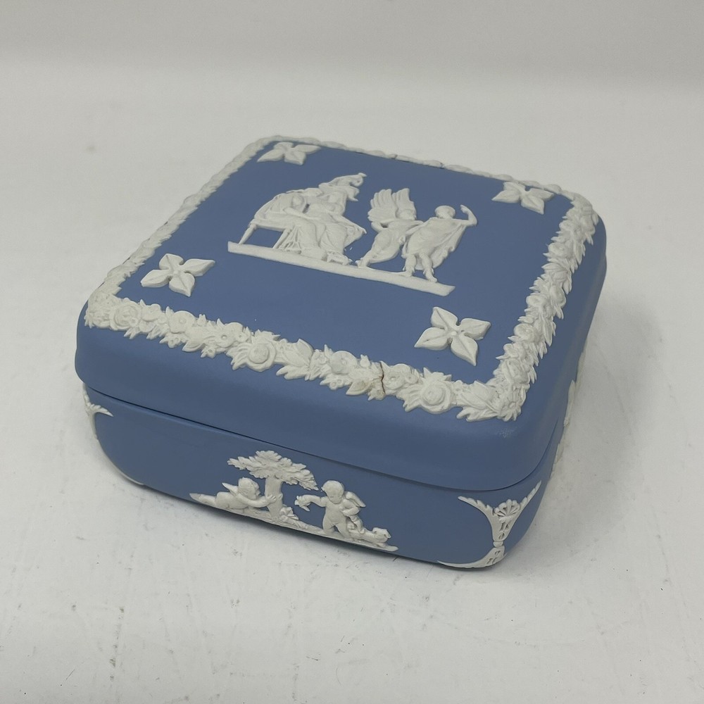 Wedgwood Jasperware Blue Square Lidded Trinket Box – 4” x 4” – Homer