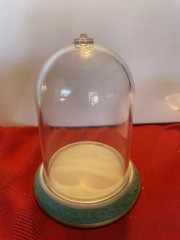 Avon Mrs Albee Miniature Dome Display 1995