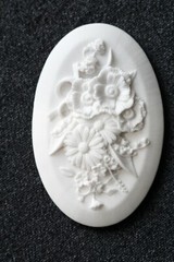 4 White Porcelain Parian Floral Bouquet Plaques 2 5/8″ x 1 3/4″ Jewelry Making