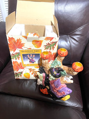 FITZ & FLOYD OMNIBUS HALLOWEEN PARTY CANDLELABRA WITCH WITH THREE CANDLEHOLDERS