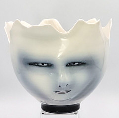 Modernist Bing Gleitsman Dimensional Hand Painted Porcelain 3 Faced Bowl Signed