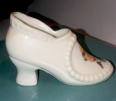 Porcelain Japan Ceramic Shoe Figurine Vintage Washington Fun