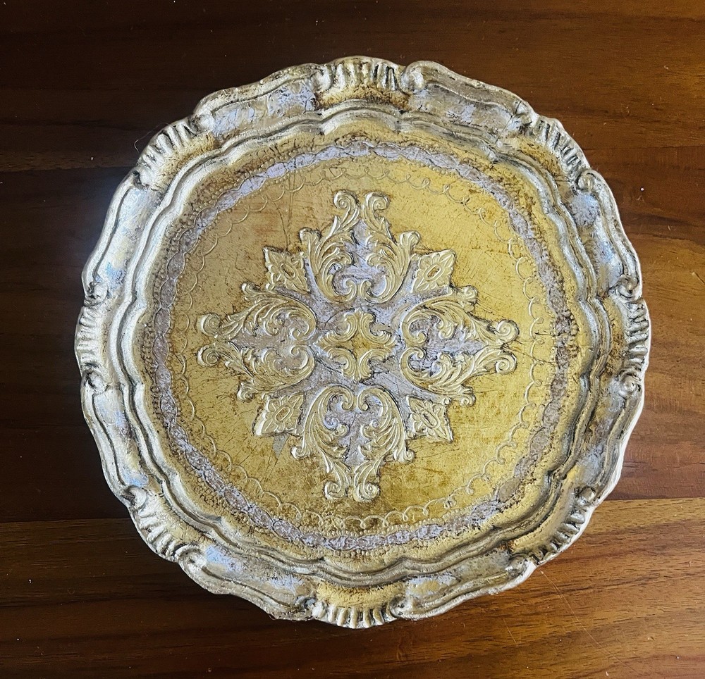 Vintage Florentine Gold Wood Tray 7 5/8″ Scalloped Edge Gold Gilt Detail Italy