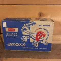 Globe roller skates box no. 30 jet set jr. junior ball bearing genuine authentic