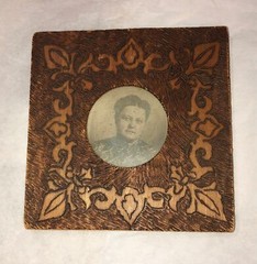 Antique Thistle Picture Frame Oval Pyrography Wood Folk Art Celtic Scottish Vtg