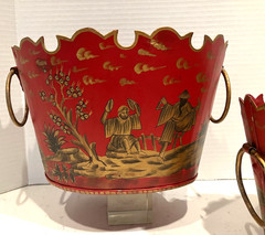 VTG RARE PAIR RED/GOLD CHINOISERIE TOLE CACHE POTS, GOLT GILT HOLLYWOOD REGENCY