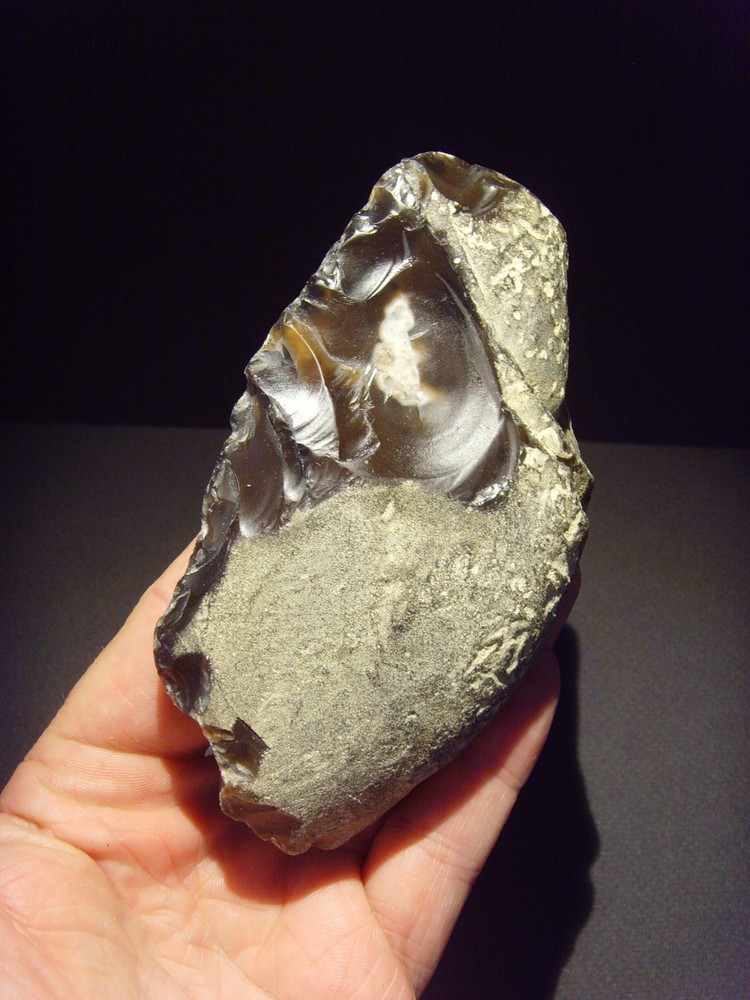 Lower Paleolithic – Superb Acheulean lateral scraper. c.450,000 BP.