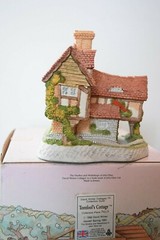 David Winter Cottages Tom Fool’s Cottage In original box. Signed by David Winter