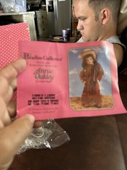 Lil Ladies of the Wild West ANNIE OAKLEY 14″ Porcelain Doll