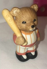 Vintage 😊 HomCo HOME INTERIORS Bear Figurine Baseball Fun